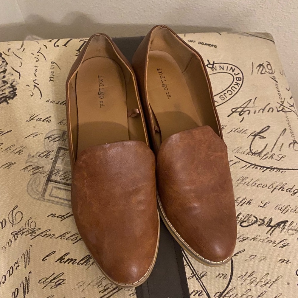 Indigo Road 9.5 (9 1/2) Medium Tan/Brown Faux Leather Loafers